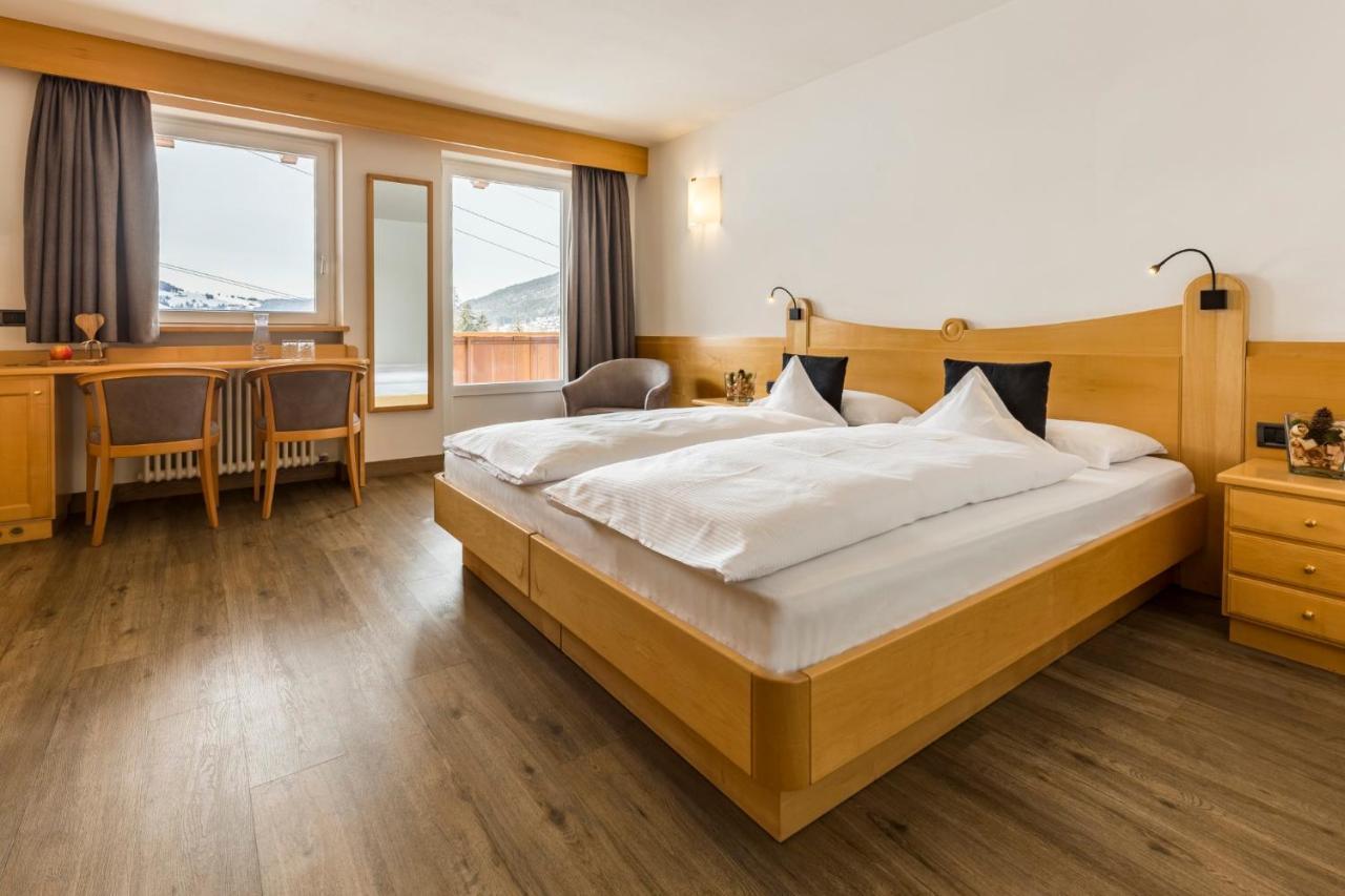 Rainell Dolomites Retreat Hotel Ortisei Ruang foto