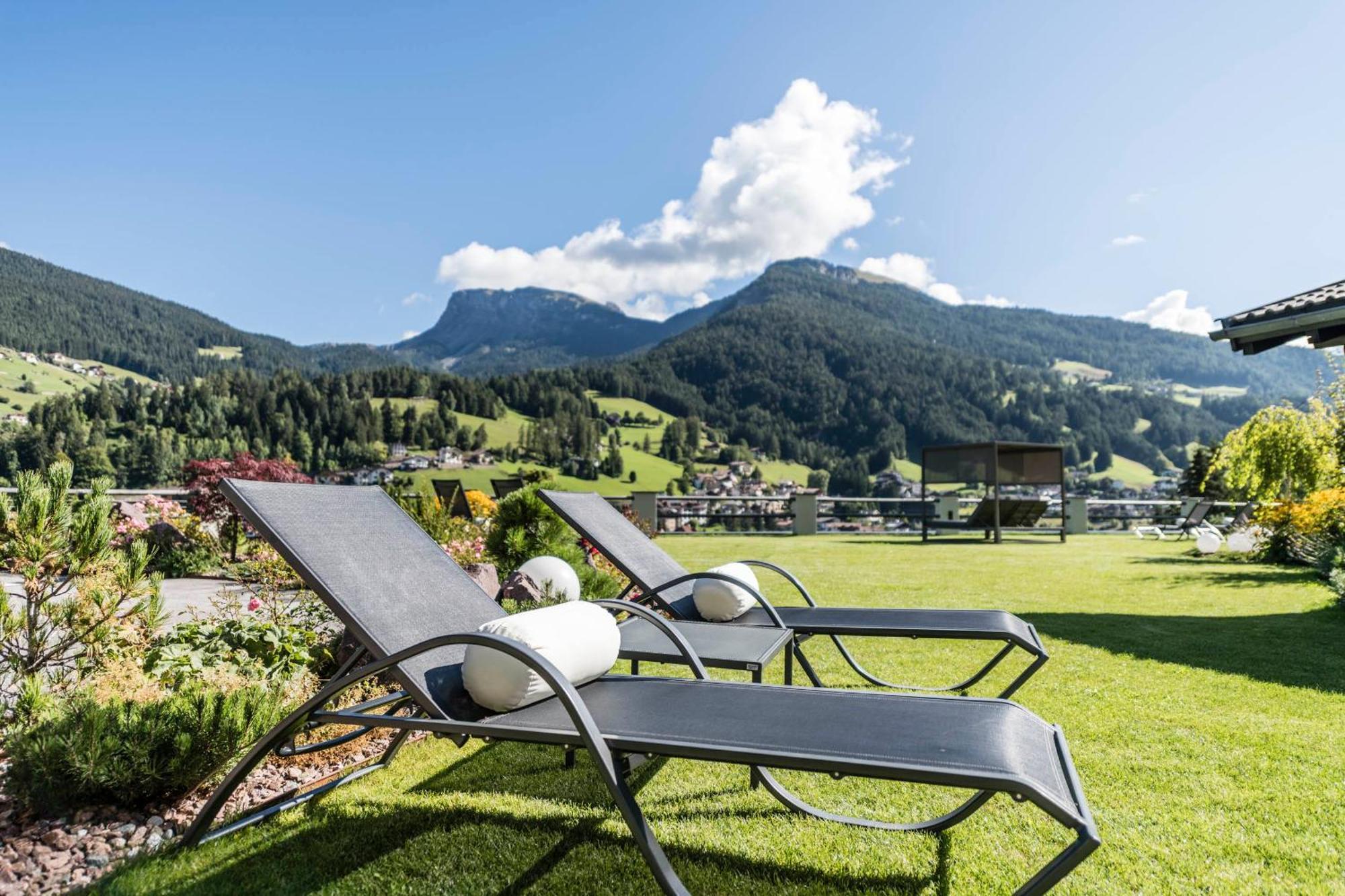 Rainell Dolomites Retreat Hotel Ortisei Bagian luar foto