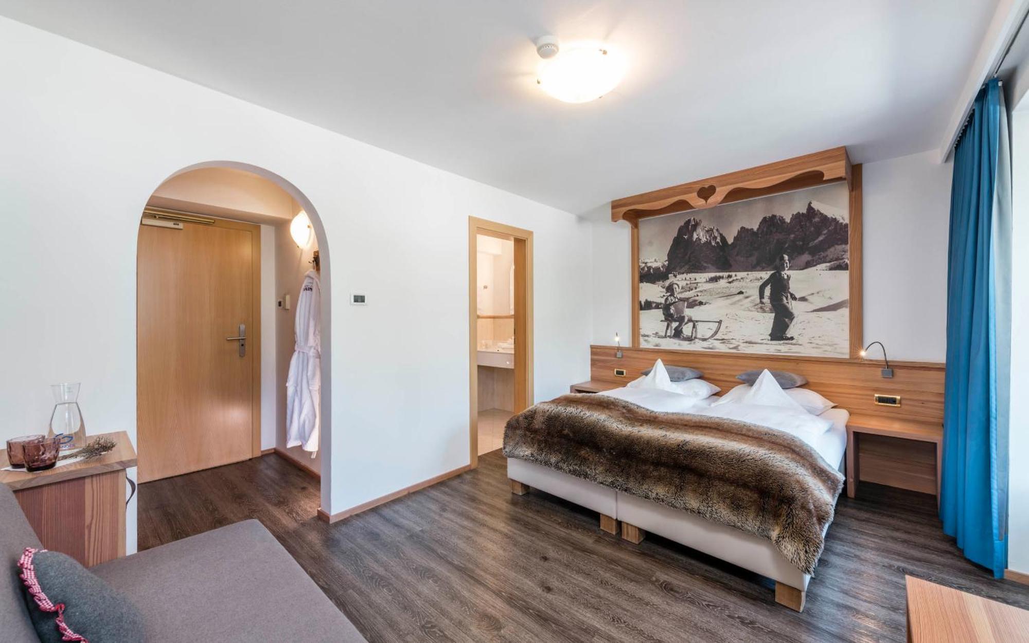 Rainell Dolomites Retreat Hotel Ortisei Ruang foto