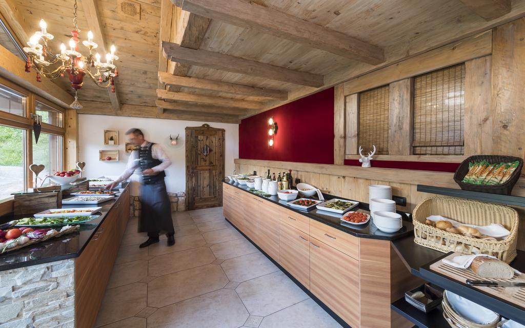 Rainell Dolomites Retreat Hotel Ortisei Bagian luar foto