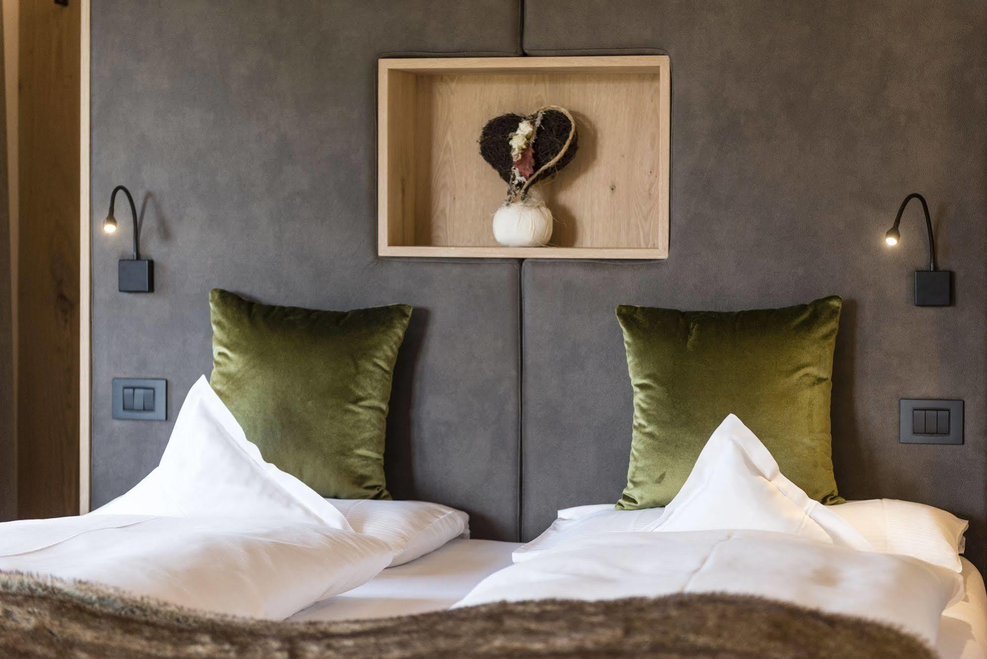 Rainell Dolomites Retreat Hotel Ortisei Bagian luar foto