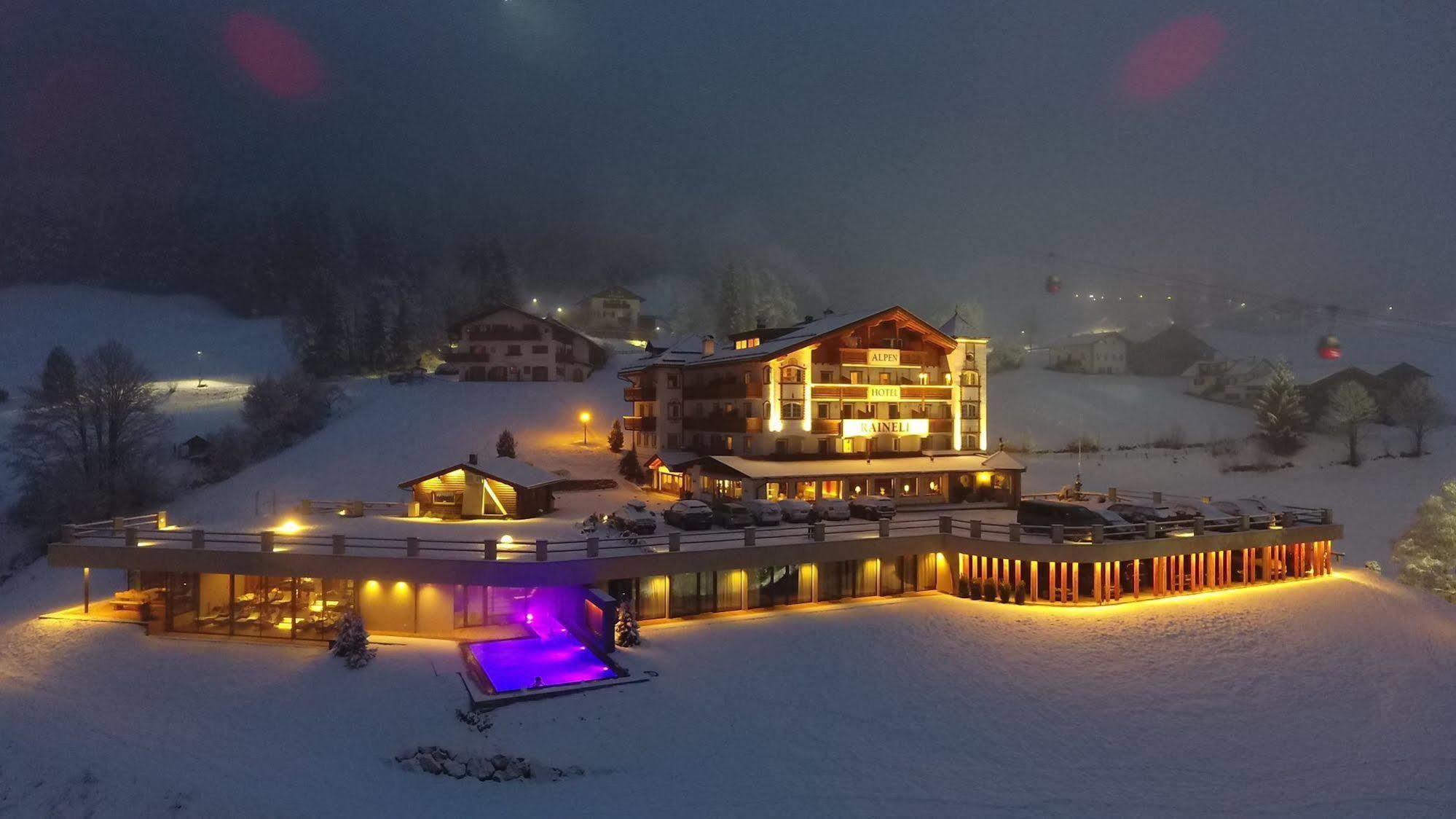 Rainell Dolomites Retreat Hotel Ortisei Bagian luar foto